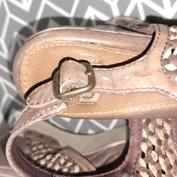 UGG Assia Wedge Platform Sandal Wedge Heels Chocolate Woven 5.5 - Picture 13 of 14